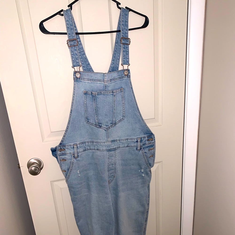 Old Navy light wash Overalls